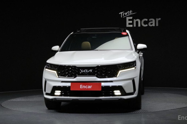 2023 Kia Sorento с пробегом 121 642 км