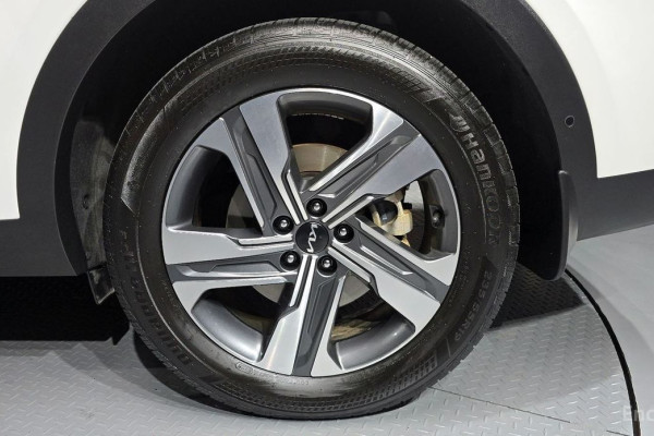 2023 Kia Sorento с пробегом 121 642 км