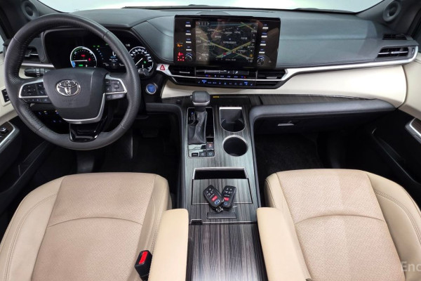 2023 Toyota Sienna с пробегом 41 447 км