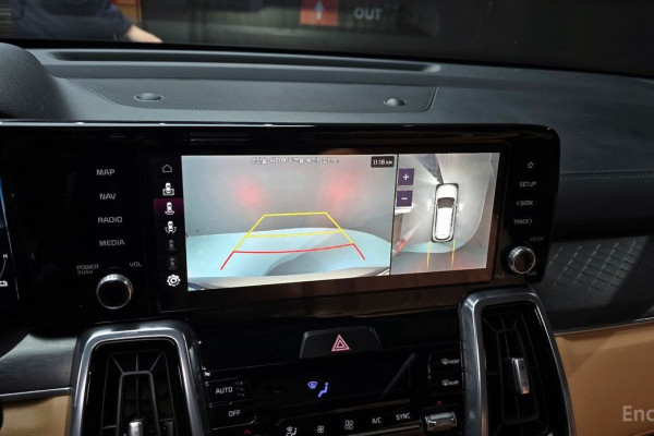 2023 Kia Sorento с пробегом 121 642 км