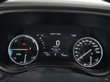 2023 Toyota Sienna с пробегом 41 447 км
