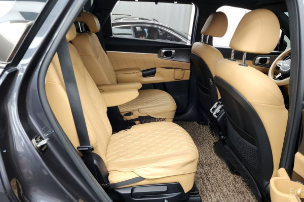 2021 Kia Sorento с пробегом 75 700 км