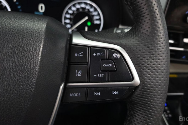 2023 Toyota Sienna с пробегом 41 447 км