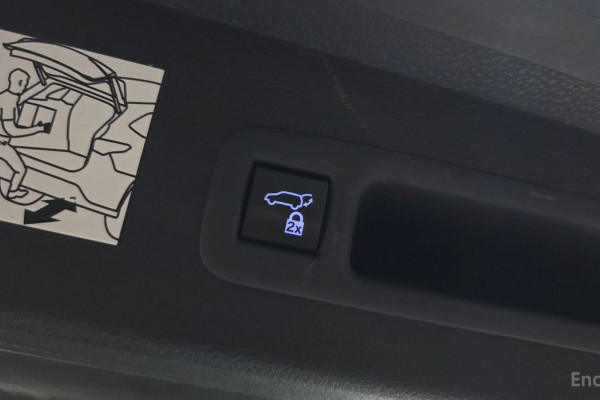 2023 Toyota Sienna с пробегом 41 447 км