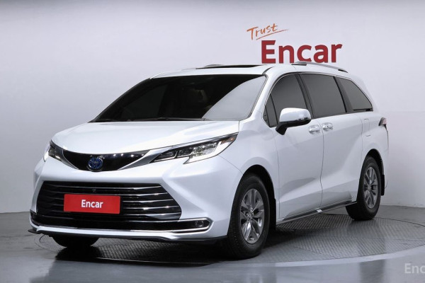 2023 Toyota Sienna с пробегом 41 447 км
