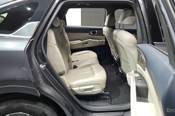 2022 Kia Sorento с пробегом 104 250 км