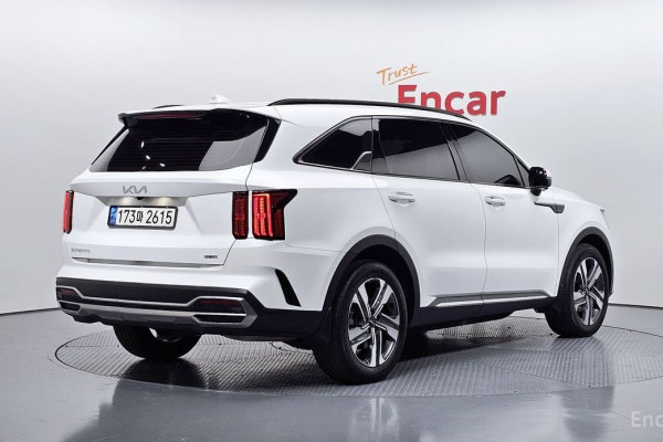 2023 Kia Sorento с пробегом 29 674 км