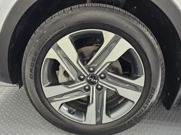 2023 Kia Sorento с пробегом 29 674 км