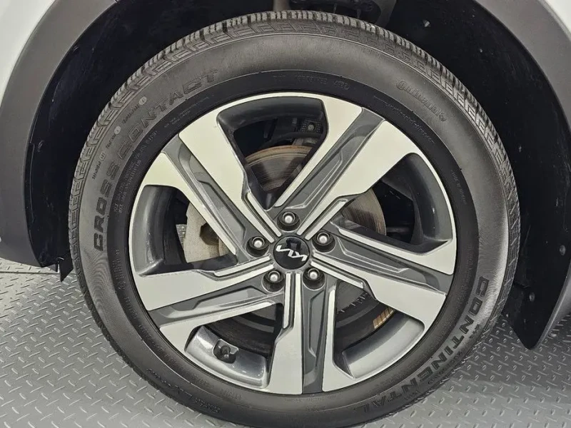 2023 Kia Sorento с пробегом 29 674 км