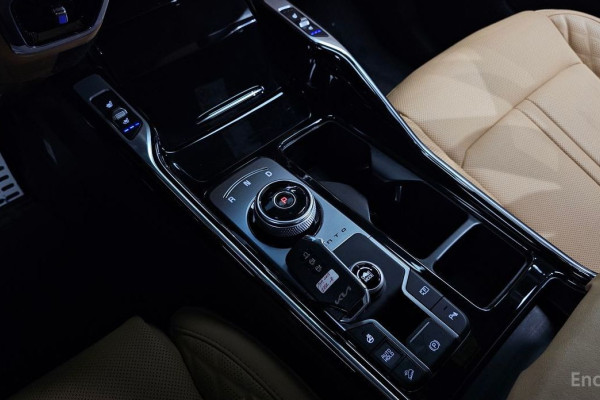 2023 Kia Sorento с пробегом 29 674 км