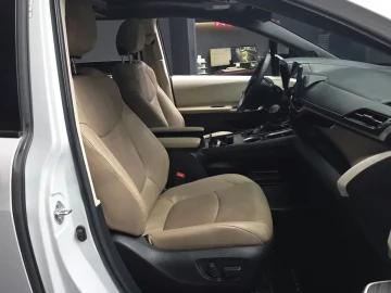 2024 Toyota Sienna с пробегом 37 370 км