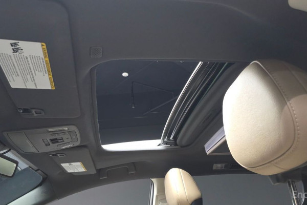 2024 Toyota Sienna с пробегом 37 370 км