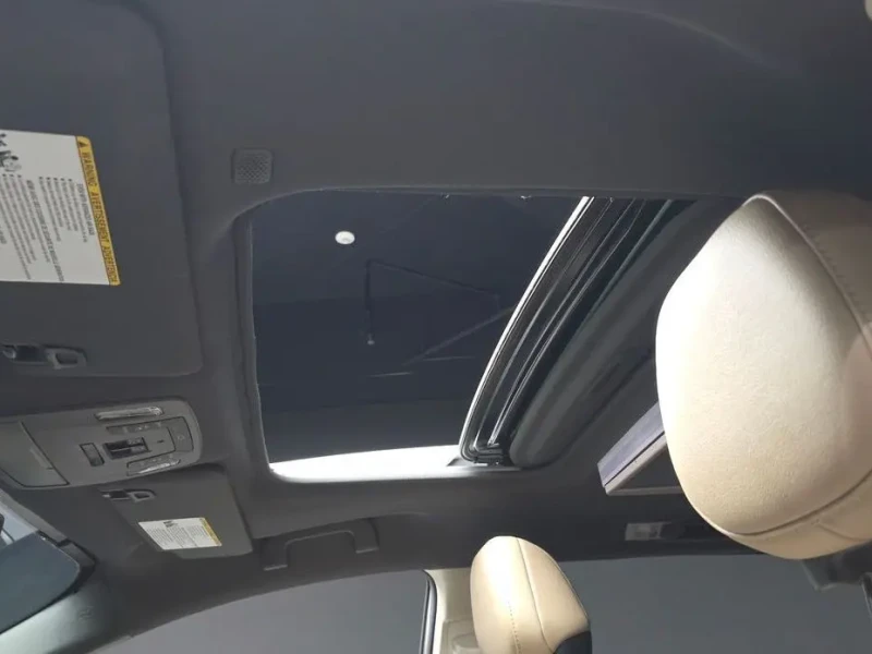 2024 Toyota Sienna с пробегом 37 370 км