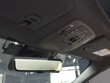 2024 Toyota Sienna с пробегом 37 370 км
