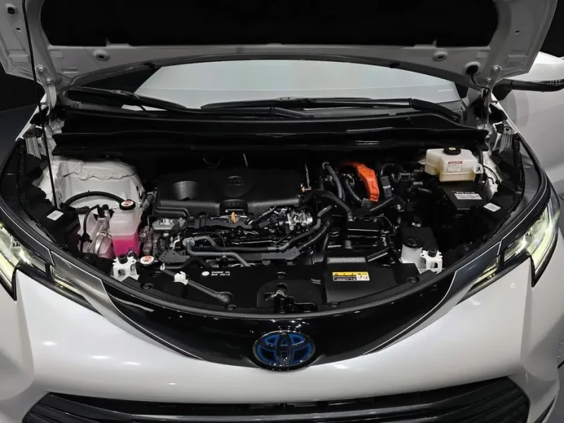 2024 Toyota Sienna с пробегом 20 869 км
