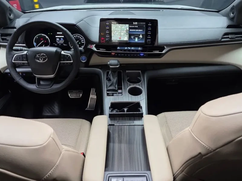 2024 Toyota Sienna с пробегом 20 869 км