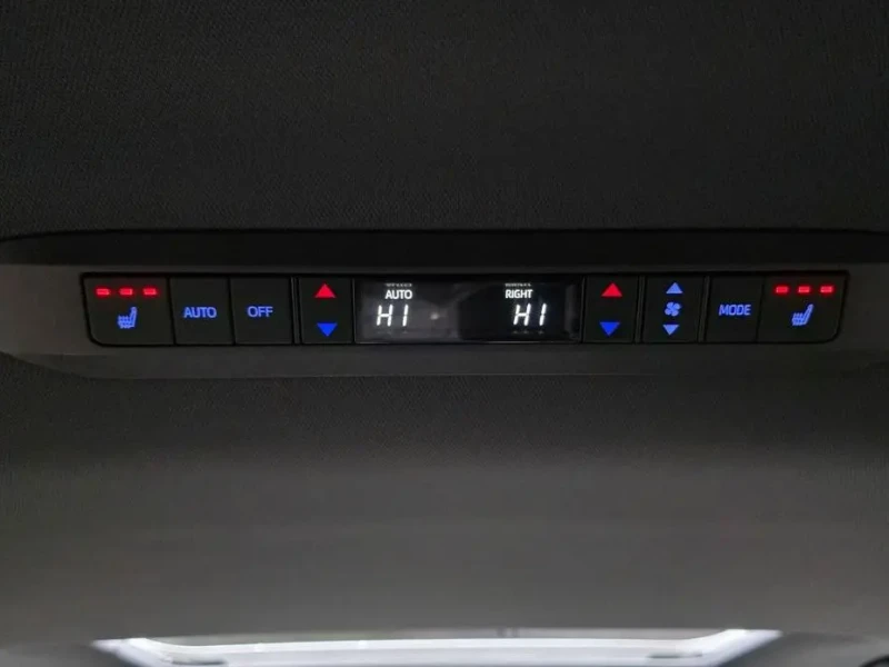 2024 Toyota Sienna с пробегом 20 869 км