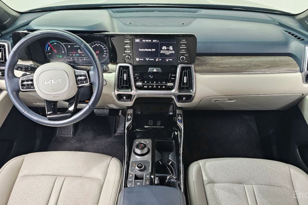 2022 Kia Sorento с пробегом 42 715 км