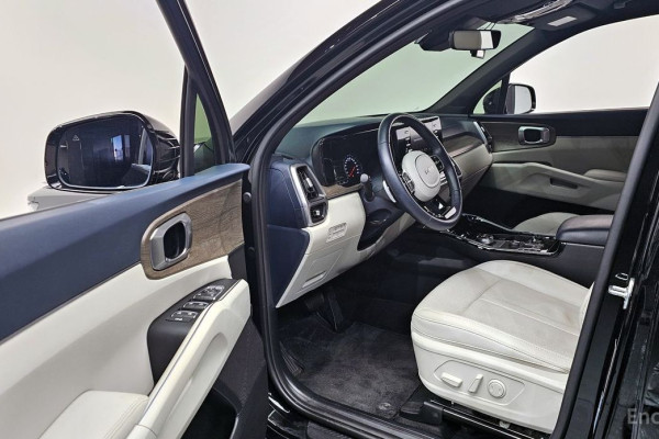 2022 Kia Sorento с пробегом 42 715 км