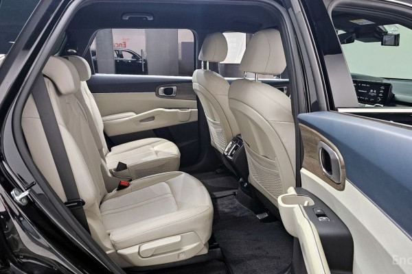 2022 Kia Sorento с пробегом 42 715 км