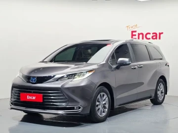 2024 Toyota Sienna с пробегом 29 098 км