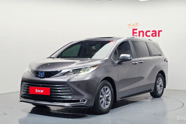 2024 Toyota Sienna с пробегом 29 098 км