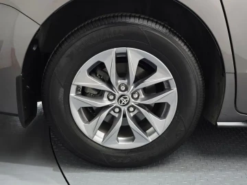 2024 Toyota Sienna с пробегом 29 098 км