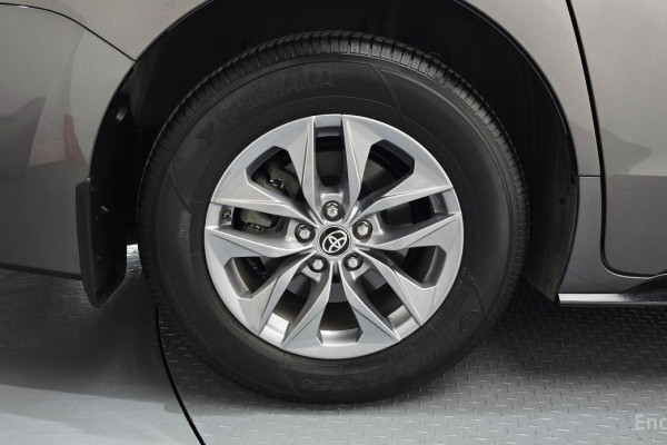 2024 Toyota Sienna с пробегом 29 098 км