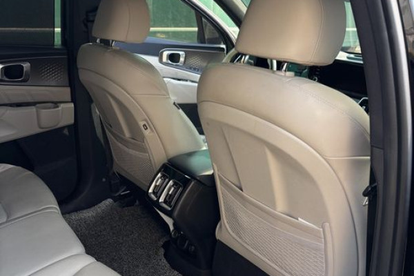 2022 Kia Sorento с пробегом 63 500 км