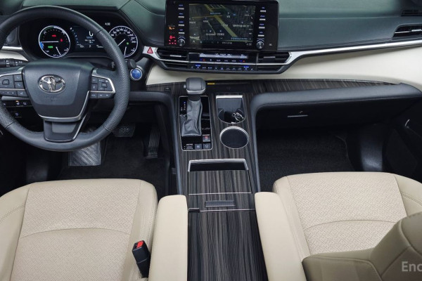 2024 Toyota Sienna с пробегом 29 098 км