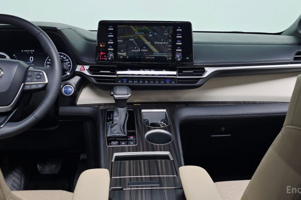 2024 Toyota Sienna с пробегом 29 098 км