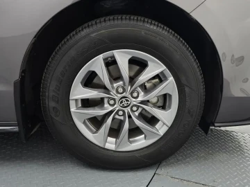 2024 Toyota Sienna с пробегом 29 098 км