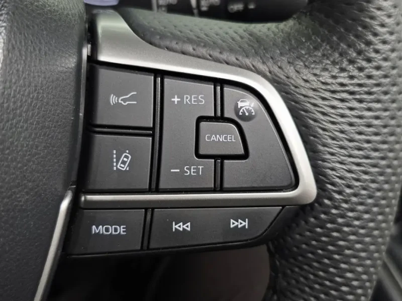 2024 Toyota Sienna с пробегом 29 098 км