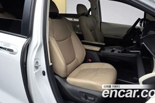 2024 Toyota Sienna с пробегом 19 928 км