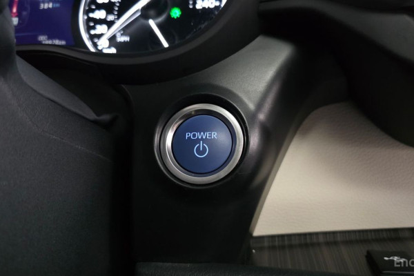 2024 Toyota Sienna с пробегом 19 928 км