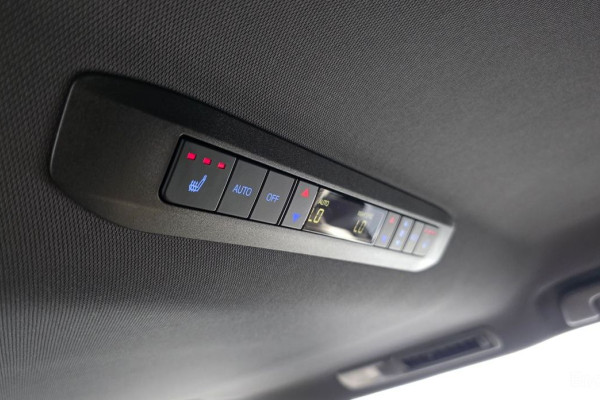 2024 Toyota Sienna с пробегом 19 928 км