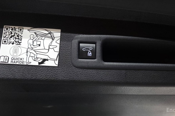 2024 Toyota Sienna с пробегом 19 928 км