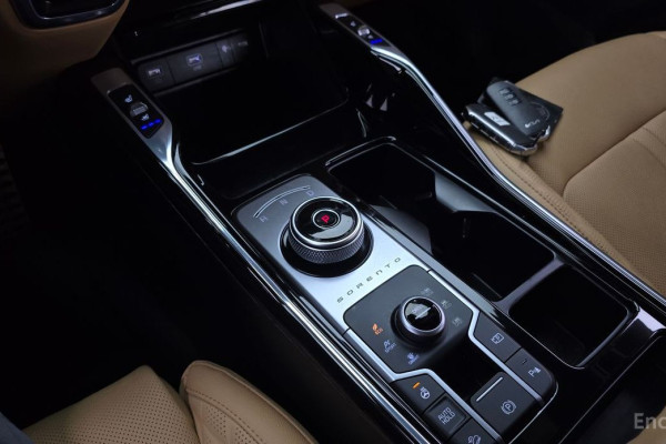 2023 Kia Sorento с пробегом 39 412 км