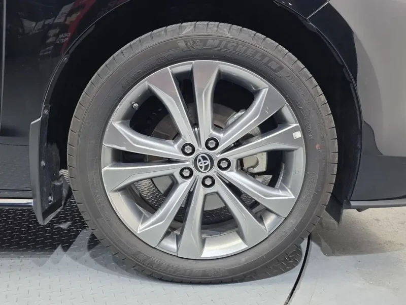 2024 Toyota Sienna с пробегом 36 521 км