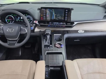 2024 Toyota Sienna с пробегом 36 521 км