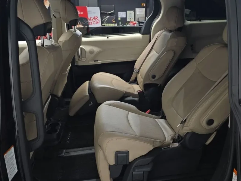 2024 Toyota Sienna с пробегом 36 521 км