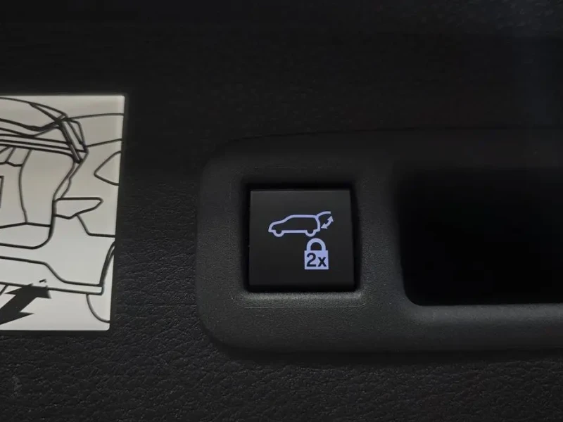 2024 Toyota Sienna с пробегом 36 521 км
