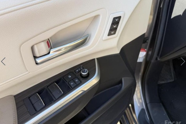 2021 Toyota Sienna с пробегом 69 064 км