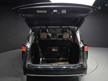 2023 Toyota Sienna с пробегом 55 842 км