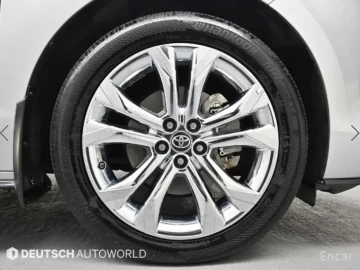 2023 Toyota Sienna с пробегом 68 140 км