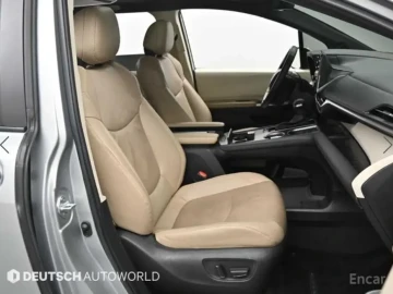 2023 Toyota Sienna с пробегом 68 140 км