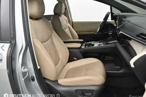 2023 Toyota Sienna с пробегом 68 140 км