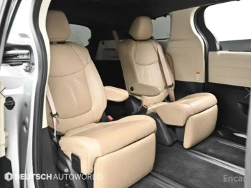 2023 Toyota Sienna с пробегом 68 140 км
