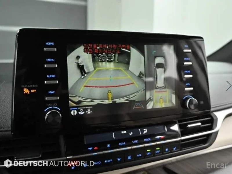 2023 Toyota Sienna с пробегом 68 140 км