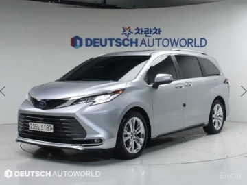 2023 Toyota Sienna с пробегом 68 140 км